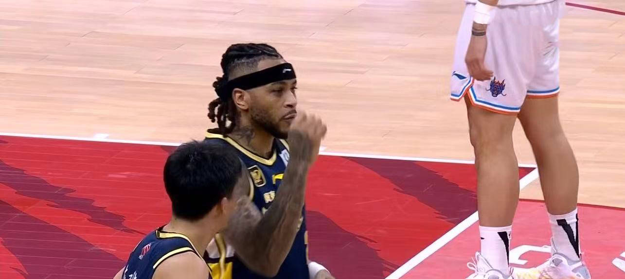 包含CBA常规赛赛程吃紧,俄克拉荷马雷霆关键时刻回应争议,管理层满意,更衣室氛围转暖的词条 包含CBA常规赛赛程吃紧,俄克拉荷马雷霆关键时刻回应争议,管理层满意,更衣室氛围转暖的词条